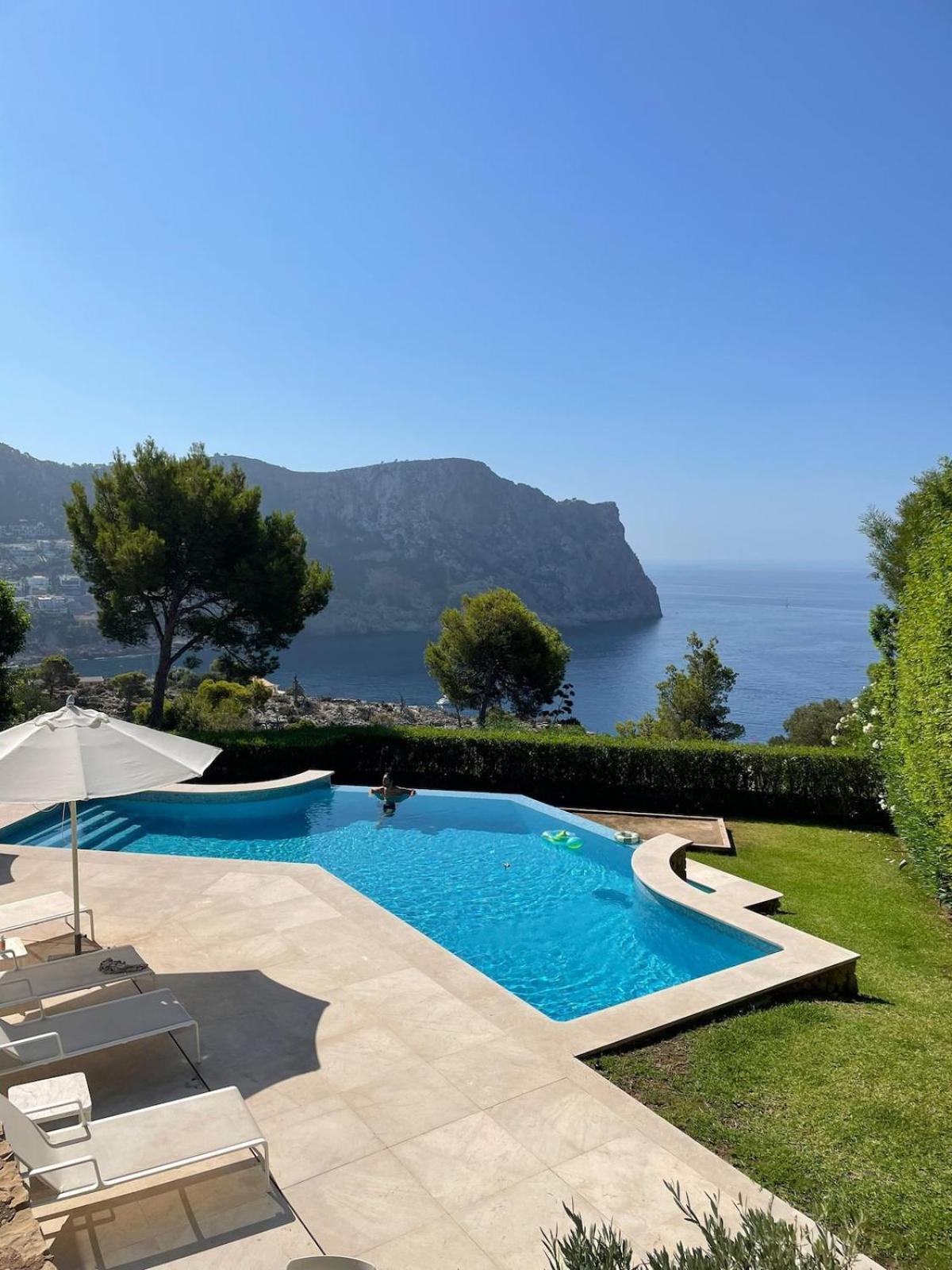 Villa With Amazing Sea Views